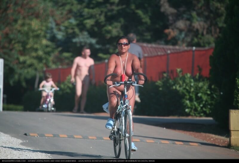 Naturists Road Biking pics - Nudism and naturism are a path to natural harmony and inner wholeness