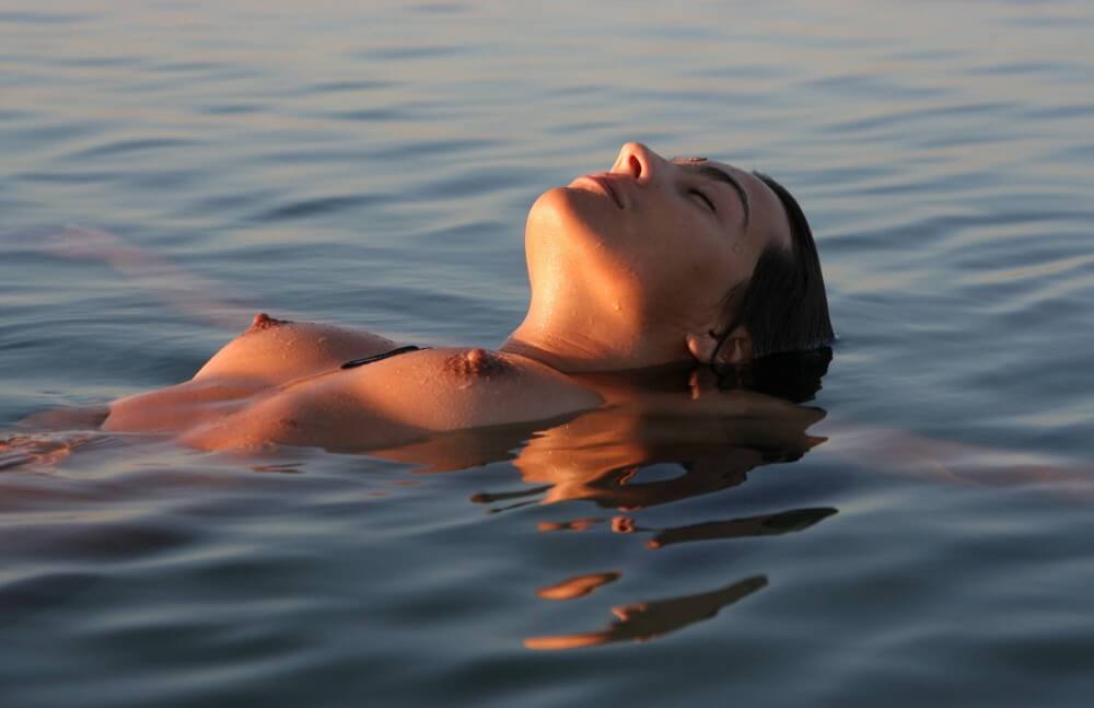 Sunlight Water to the Night pics - We have no objection to the phenomenon itself