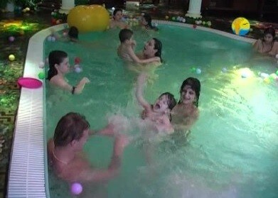 Naturist Freedom: Castle Fantasia - Leaving the house in a state of complete nudity