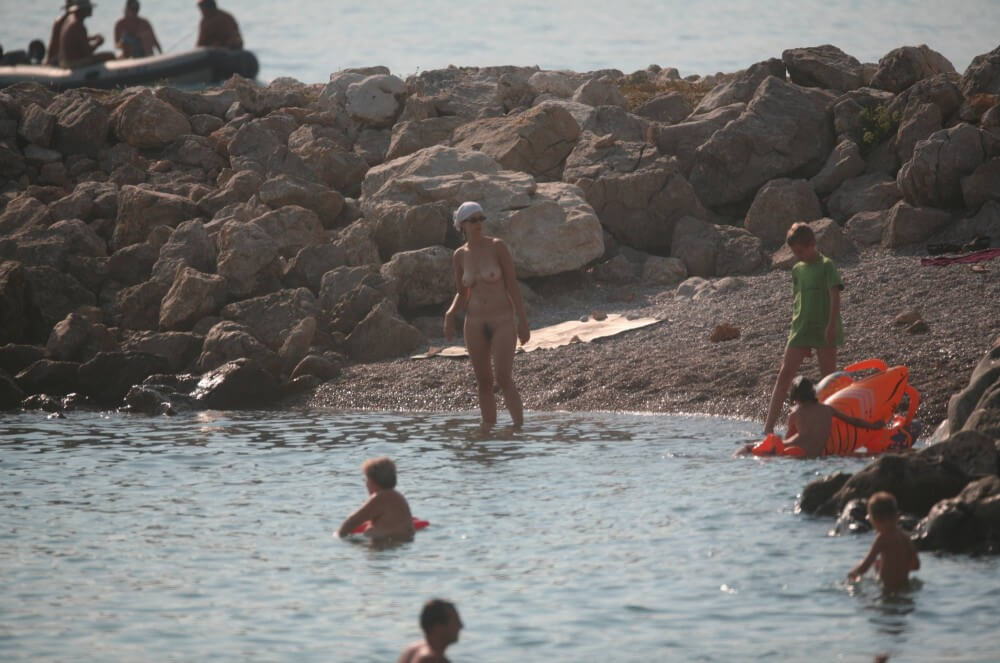 FKK cove pyramid in waters - Nature provides inspiration and energy for the lives of naturists