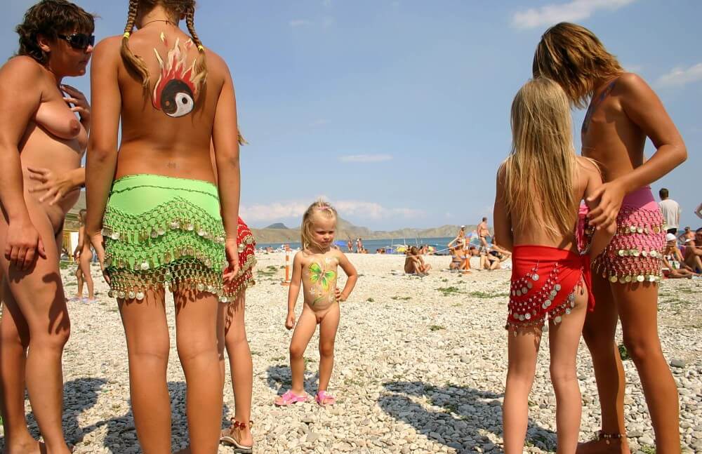 Pageant Model Profile One pics - A life free of unnecessary worries is a hallmark of naturism