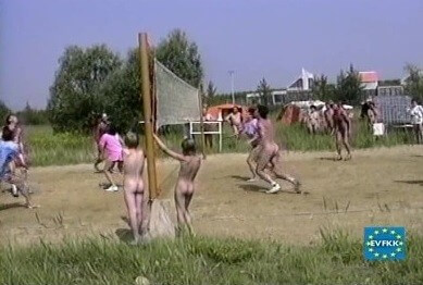 EVFKK - Miss Volleyball - Freedom of choice allows one to be oneself and to be a naturist