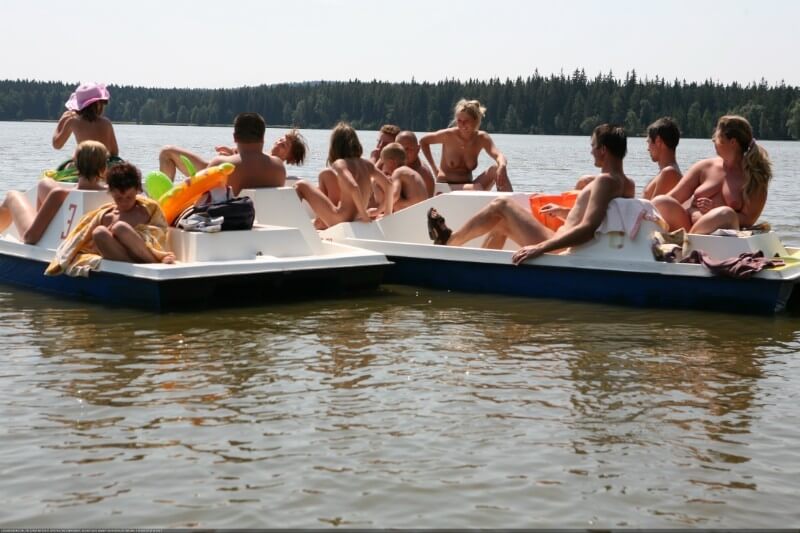 Naturis by LAKE FOREST FRIENDS - Nudity is seen as a natural and beautiful aspect of life