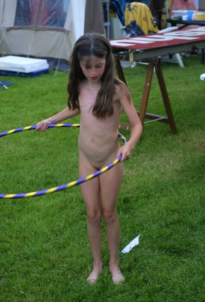 Holland Grass Hula Hoops pics - Taking off ones clothes is a way to strengthen inner harmony