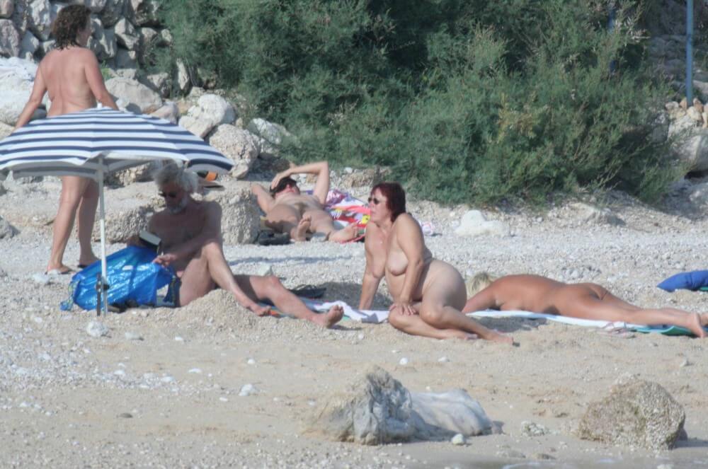 Croatian Baska Beach pics - The naked body is an expression of beauty