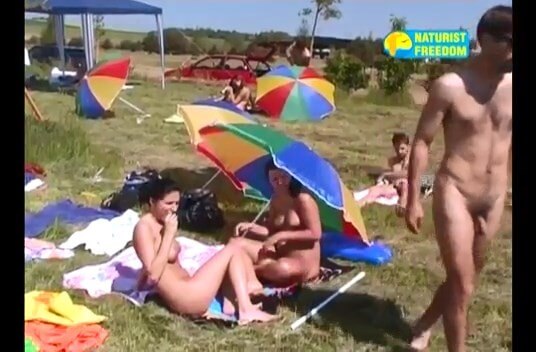 Naturist Freedom  Bathing and Gravel Pit - Active naturists on vacation