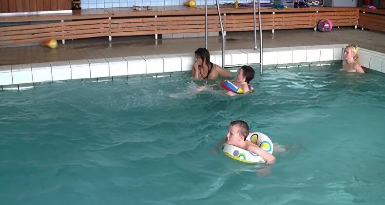Swimming center club Full HD - Public nudism
