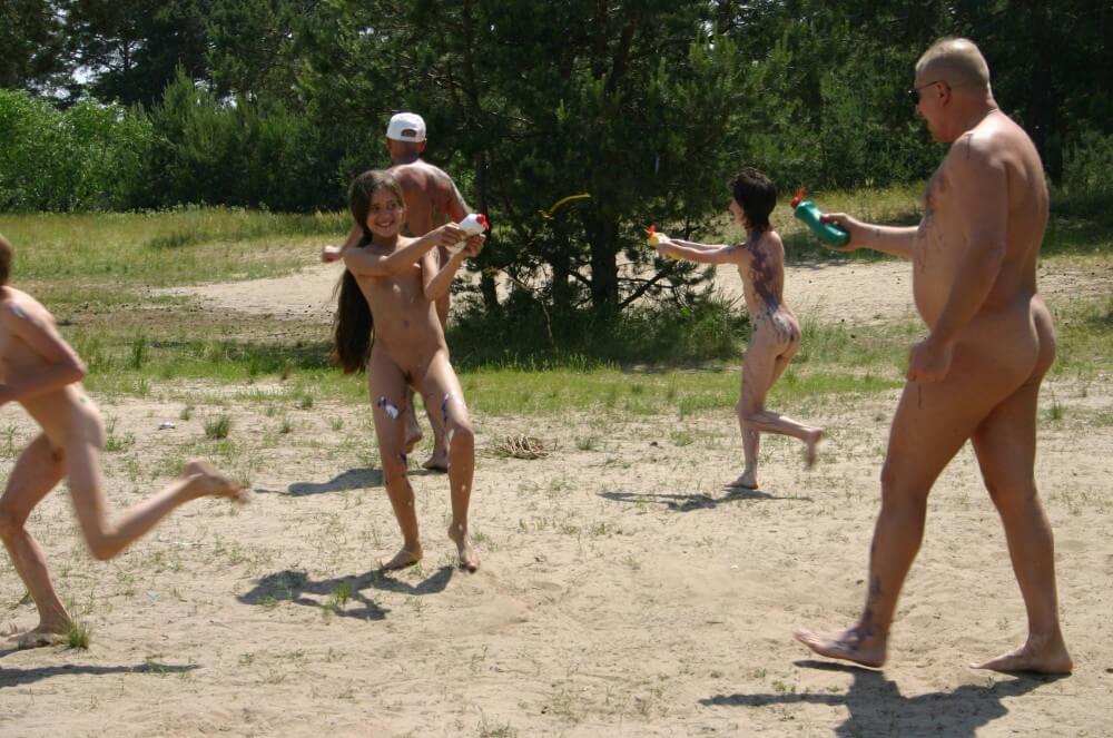 Kiev Group Painting Wild pics - Nudism promotes inner happiness