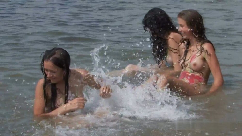 Body Art At Nudist Beach - Naturists love openness and freedom