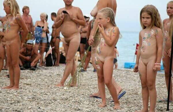 Nudism photo gallery # 1 - Nudism is normal and fun