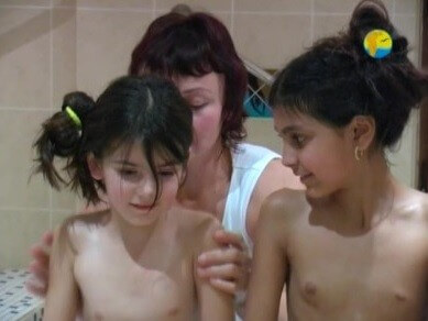 Naturist Freedom: Girls In Sauna upd - Nudism helps overcome prejudices and fears