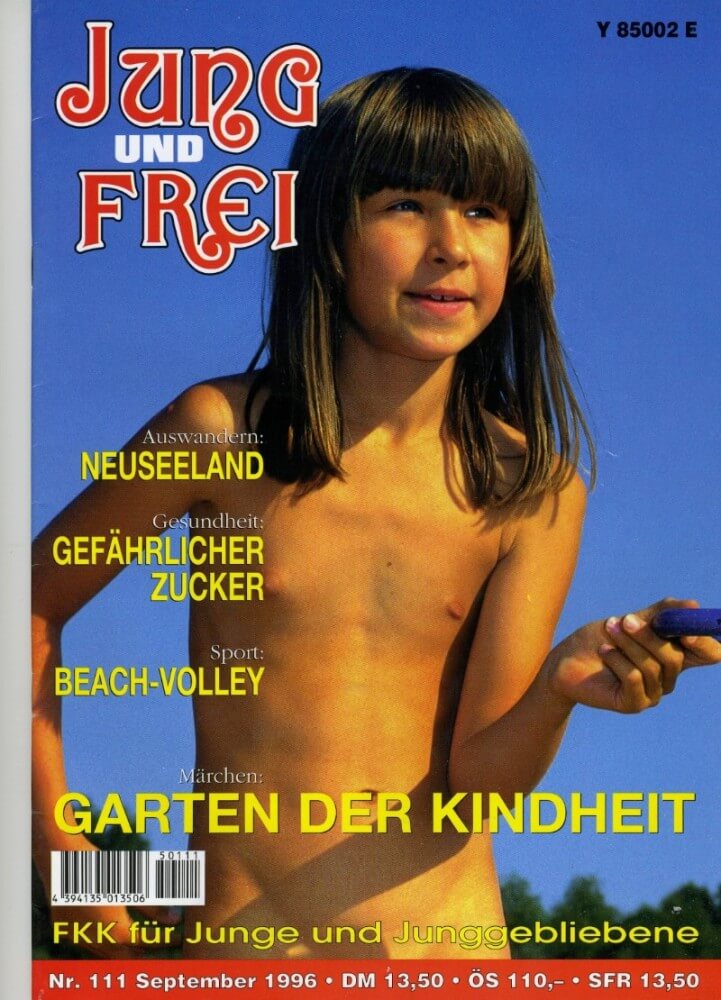 Jung und Frei Nr 111 - Beautiful family nudism