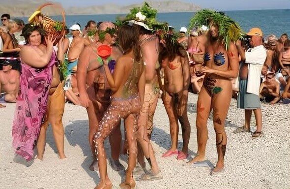 Premium Content # 34 - Nudism promotes personal freedom