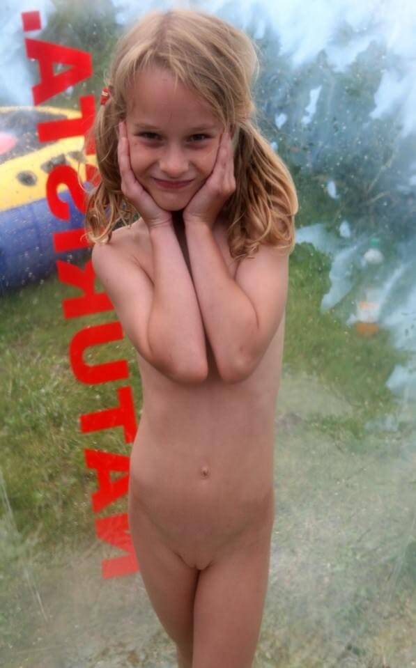 Outdoor nudist photography - International Naturist Federation
