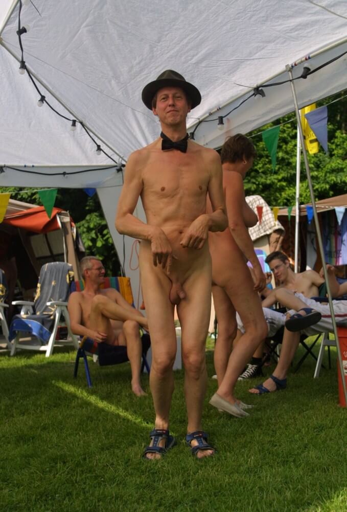 Holland Show and Relaxation - Nudism is permitted throughout the entire territory