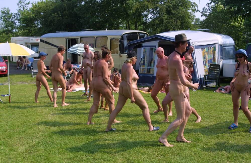 Holland Green Relaxations photos - Nudity in naturism is a way to experience freedom and harmony
