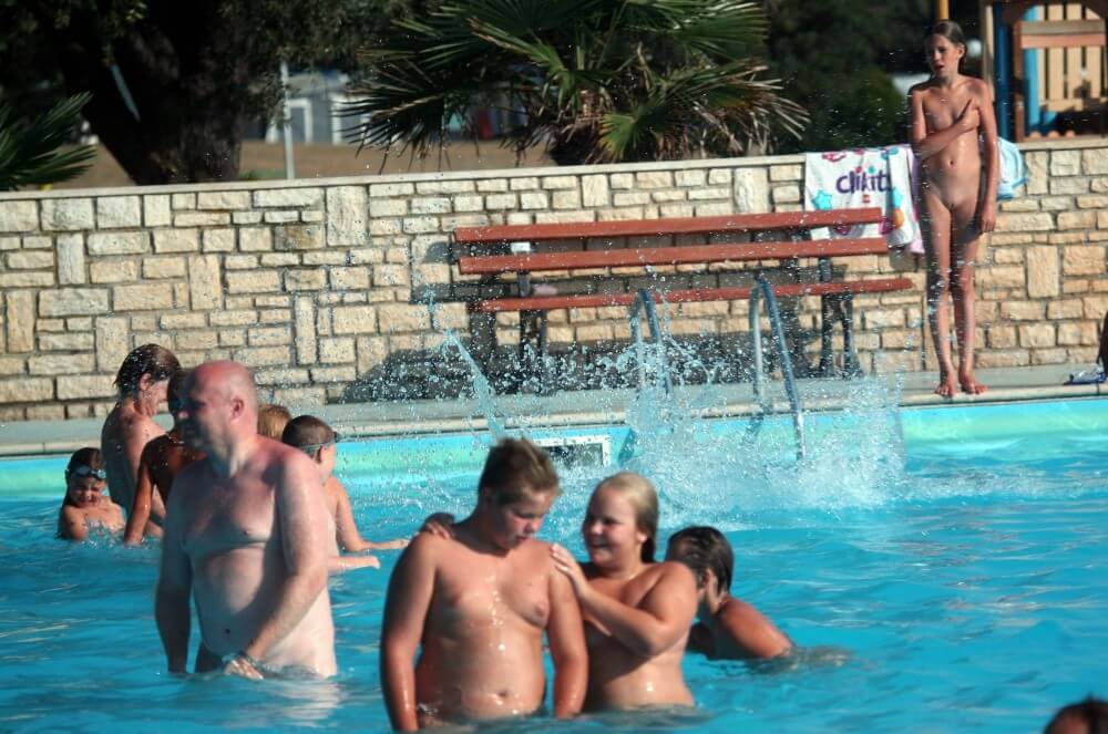 Naturist Pool Girls Profile pics - The nature of nudism provides strength and inspiration
