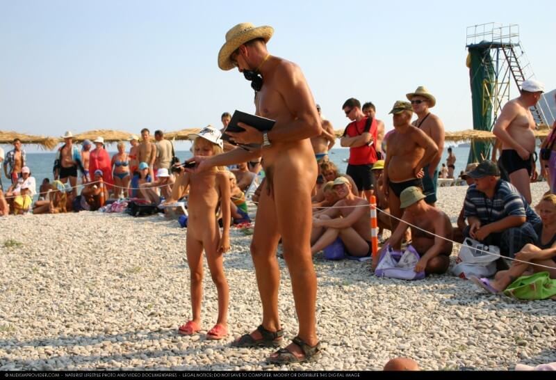 Naturist Pageant Line Up photos - Nudism and naturism are closer to natural harmony