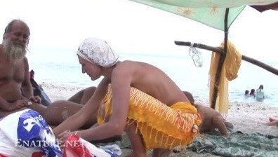 Enature - Back to the bare beach Full HD - Nudist families: open materials for connoisseurs