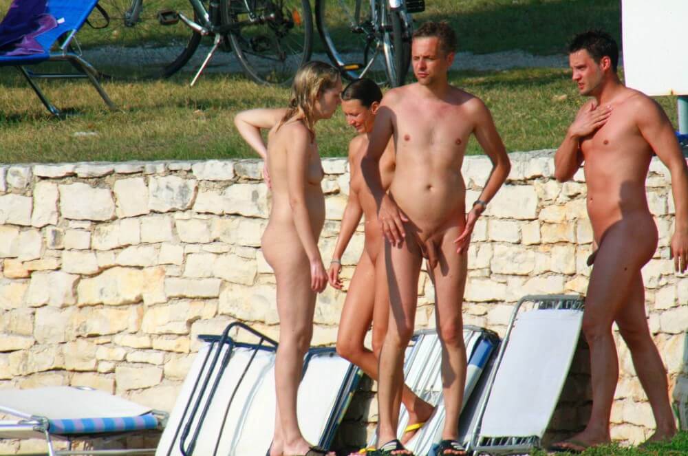 Ula FKK Couples Profile pics - Ordinary Citizens Consciously Practicing Nudism