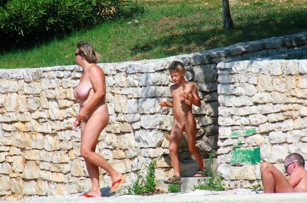 Ula FKK Wall-Side Families pics - Loyal Followers of the Movement