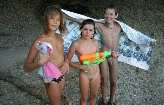 Naturism photo gallery # 33 - Must always be without clothes