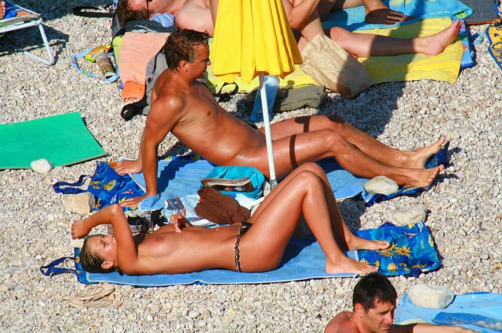 Ula FKK Bikini Couples Day pics - The practice of naturism fosters inner harmony