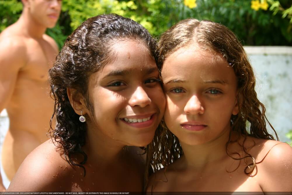 Tropical Naturism gallery - Freedom and naturalness are important to naturists