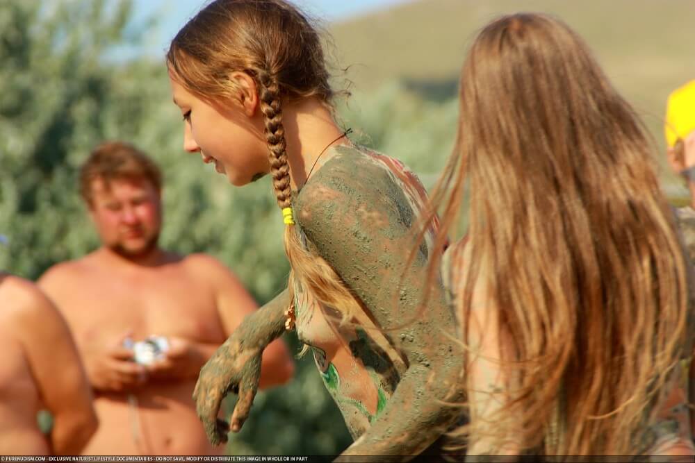 Premium Content # 36 - Nudity promotes a better understanding of oneself and ones feelings