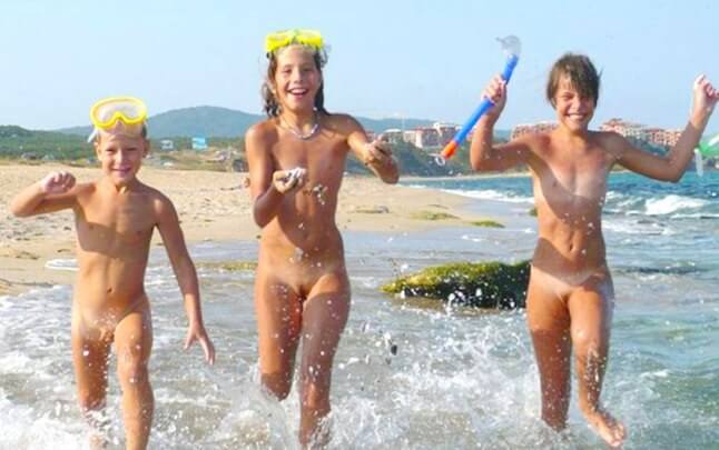 Naturism photo gallery # 27 - Nudity is perceived as a natural way of life
