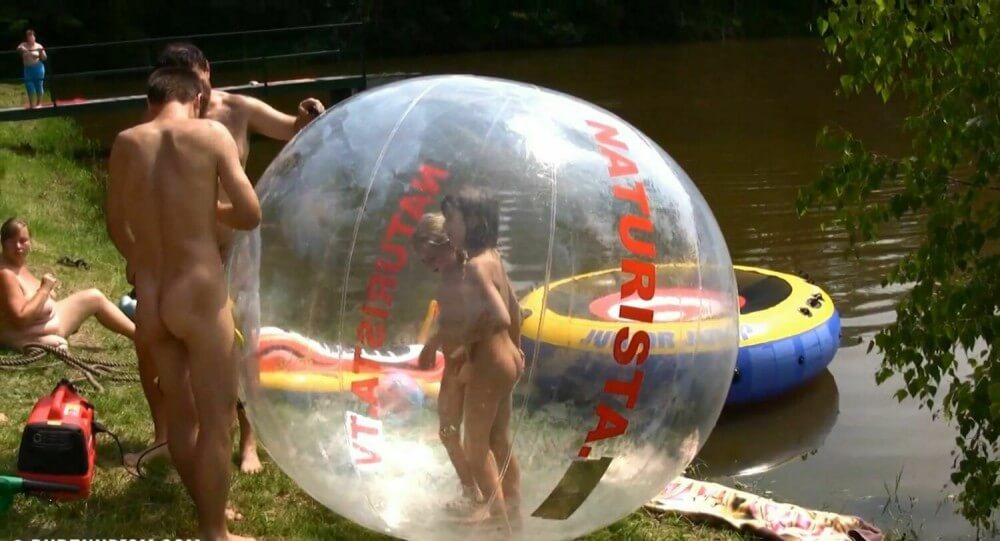 Daytime Family Picnic Full HD - For naturists, nudity is part of natural existence