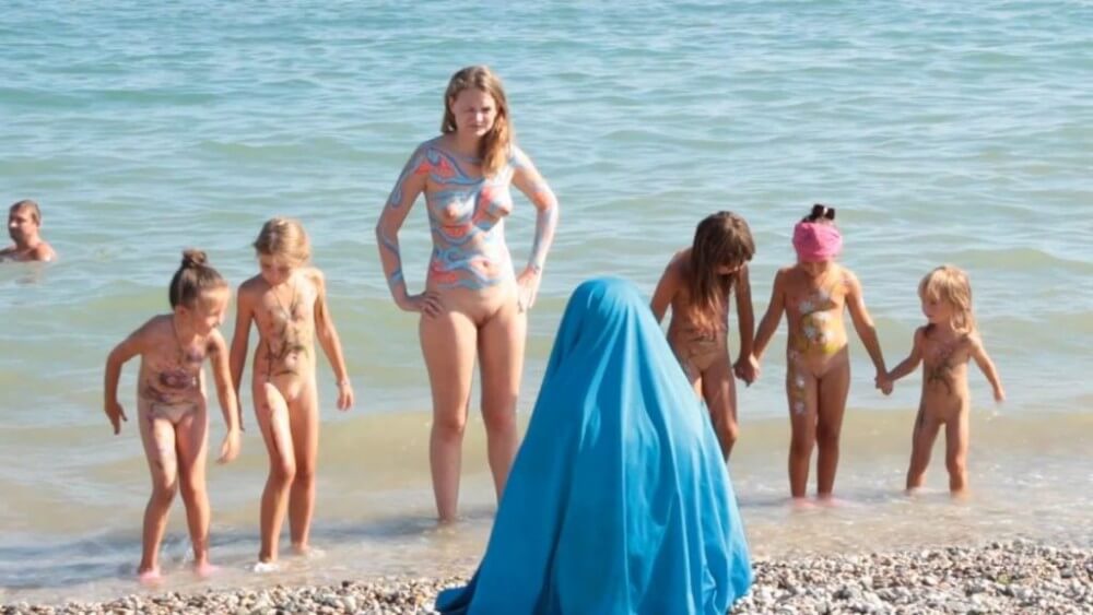 Neptune Day Full HD - The worship of the naked body