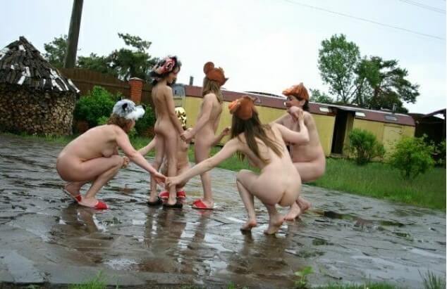 Naturism photo gallery # 23 - Naturism encourages you to value inner harmony and peace