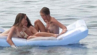 Body Art Nudist Beach 2 video Full HD - Nudism promotes respect for the environment
