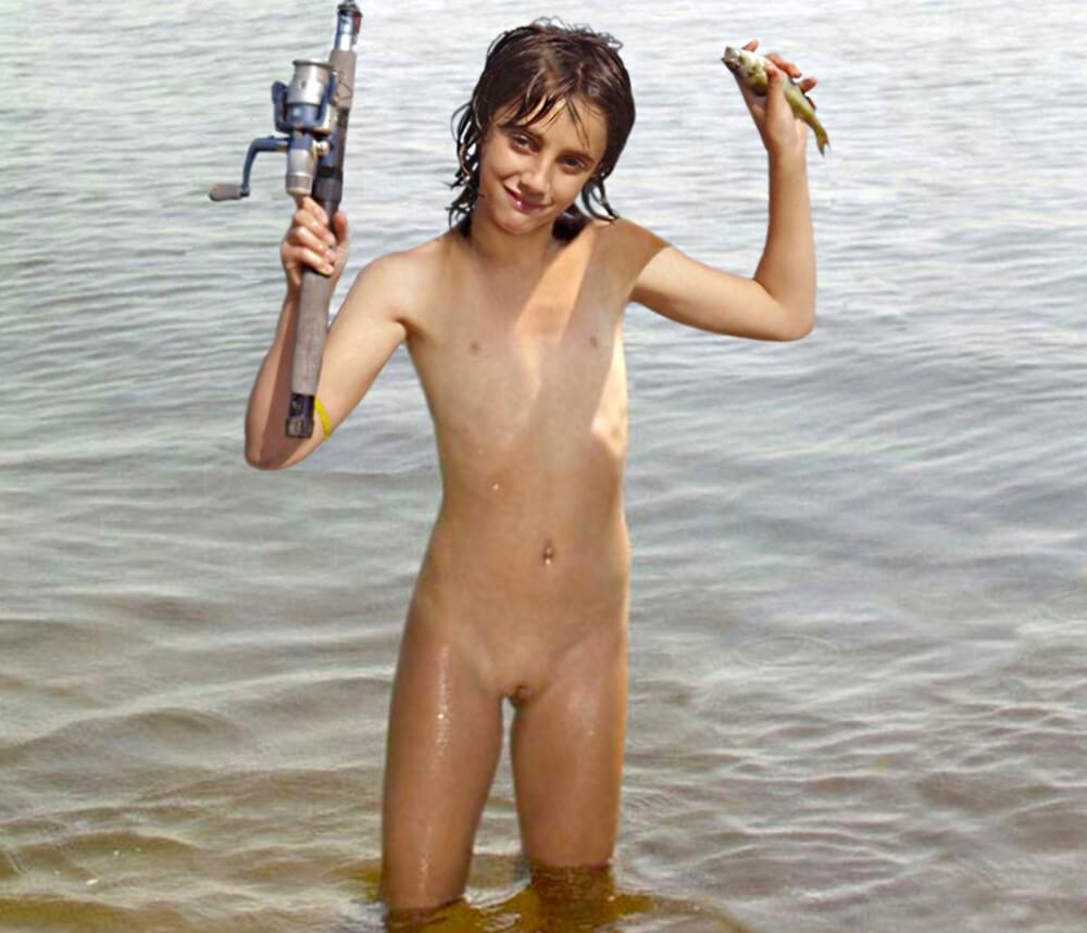 Naturism photo gallery # 42 - Nudism helps you get rid of insecurities and clothes