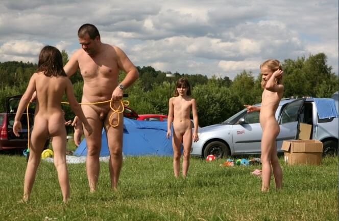 Naturism photo gallery # 38 - Nudism is a philosophy based on respect and trust