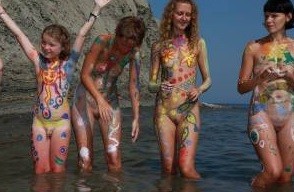 A Mediterranean Crag photos - The benefits of naturist vacations