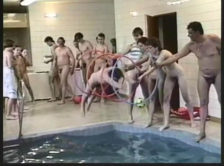 Helios Natura: Gong Hotel Pool Party - Naturists live easily and freely