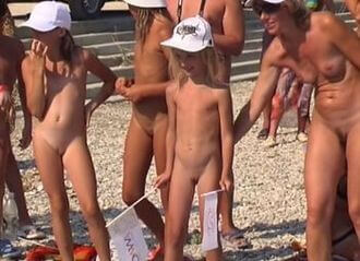 Naturist Royal Family Show video - Nudism helps overcome prejudices and fears