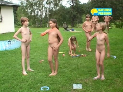 Naturist Freedom: Green Mountain - Joy and pleasure are part of the nudist experience
